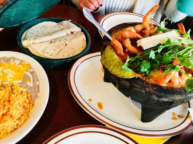 Los Molcajetes