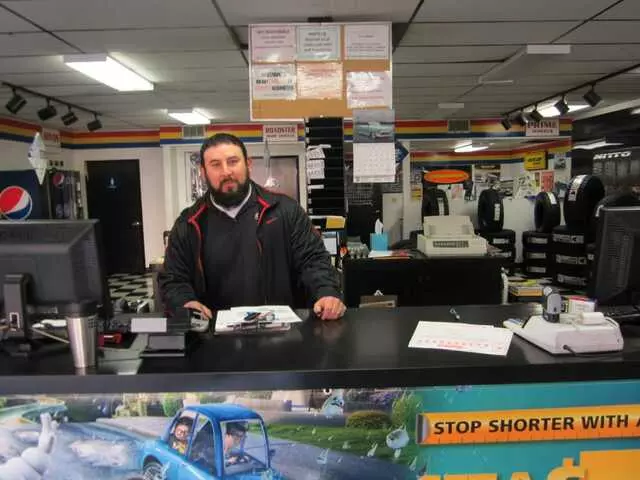 Carroll&apos;s Tire Warehouse