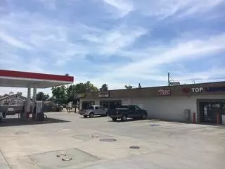Tip Top Liquor Store