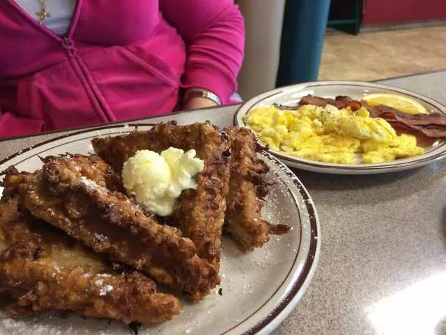 Old River Grill - Brimhall Square