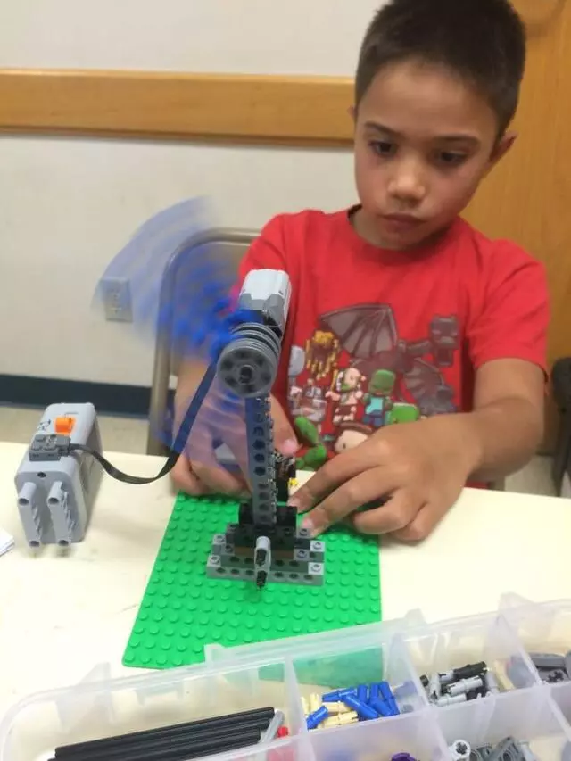 Bricks 4 Kidz - Bakersfield