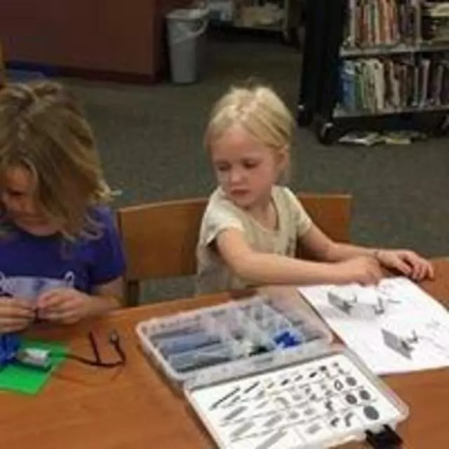 Bricks 4 Kidz - Bakersfield