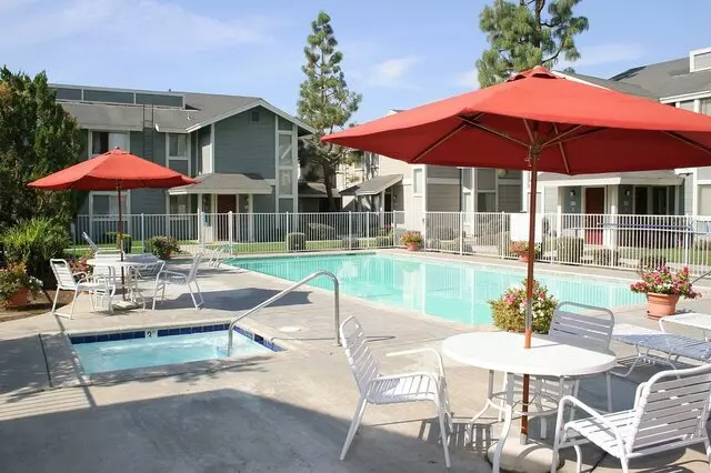 Del Pine Terrace