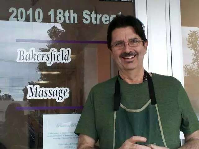 Intuitive Massage by Tom Cox