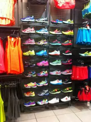 Lady Footlocker Store
