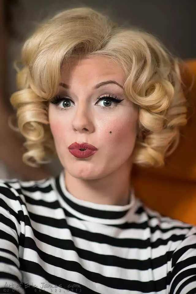 Atomic Kitten Salon