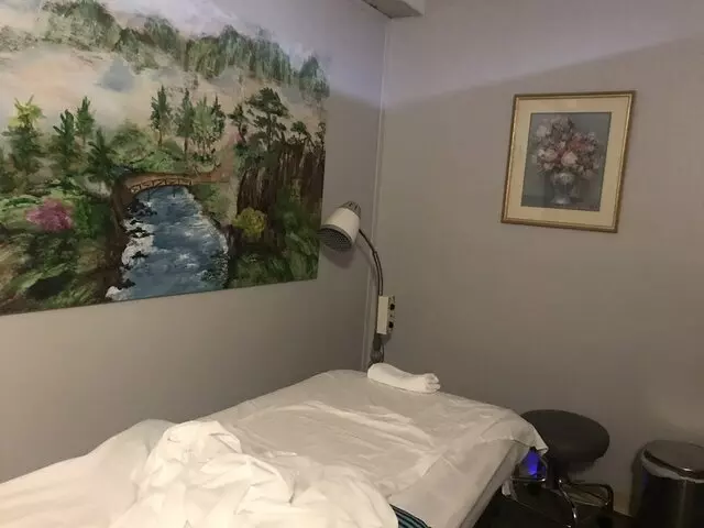 Kim&apos;s Acupuncture