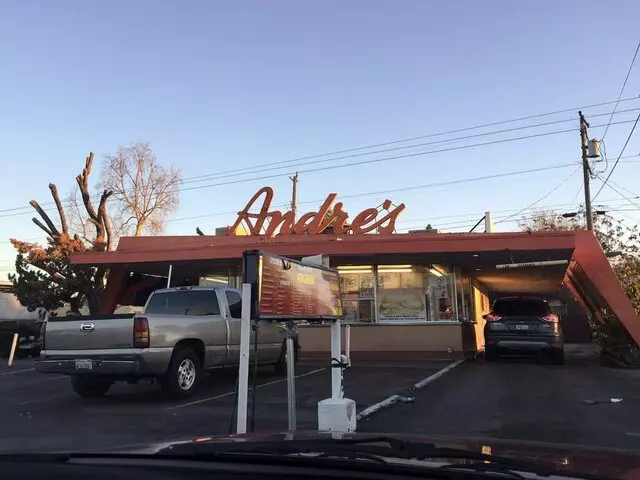 Andre's Drive-In