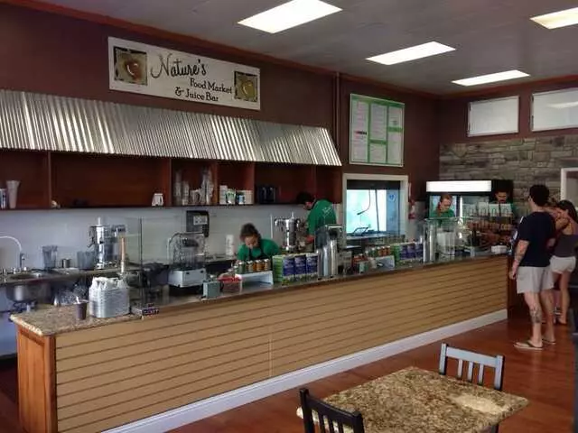 Nature&apos;s Food Market and Juice Bar