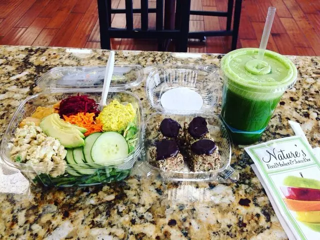 Nature&apos;s Food Market and Juice Bar