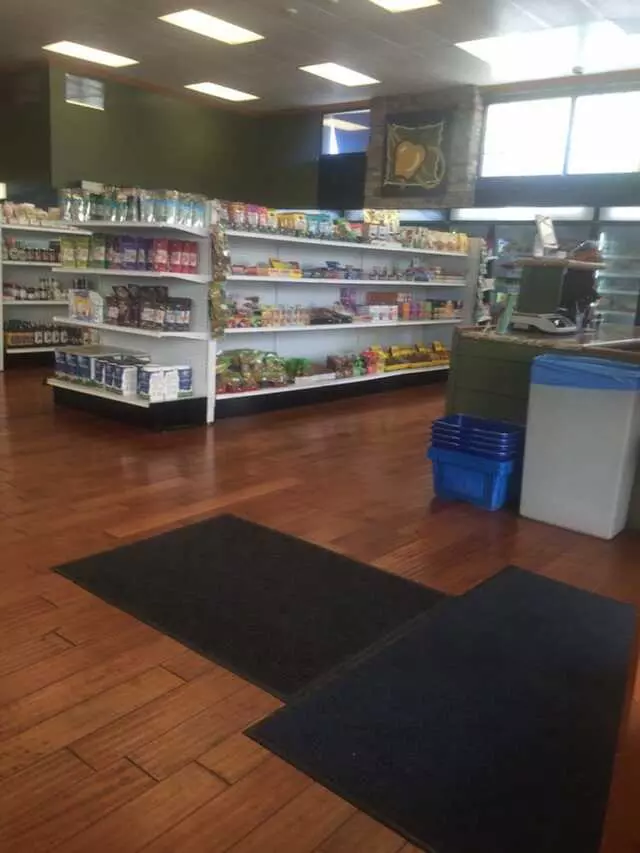 Nature&apos;s Food Market and Juice Bar