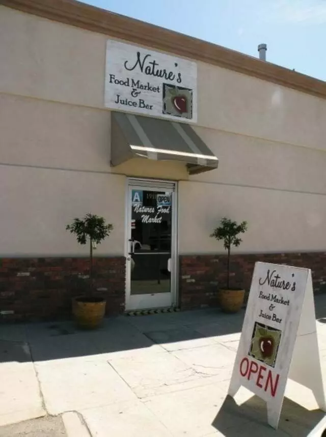 Nature&apos;s Food Market and Juice Bar