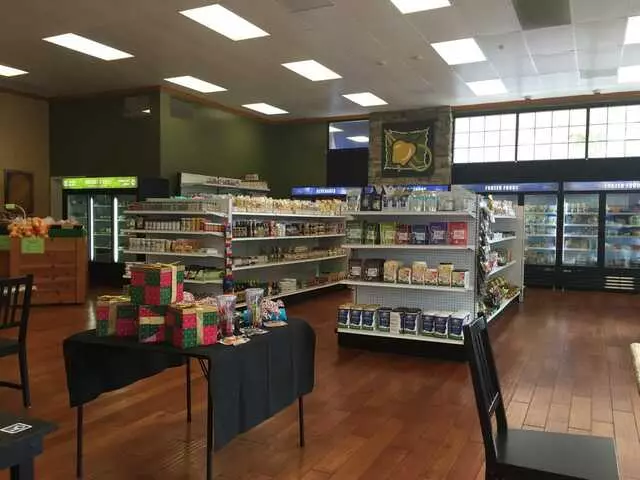 Nature&apos;s Food Market and Juice Bar
