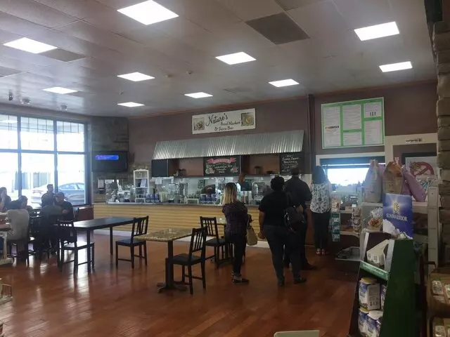 Nature&apos;s Food Market and Juice Bar