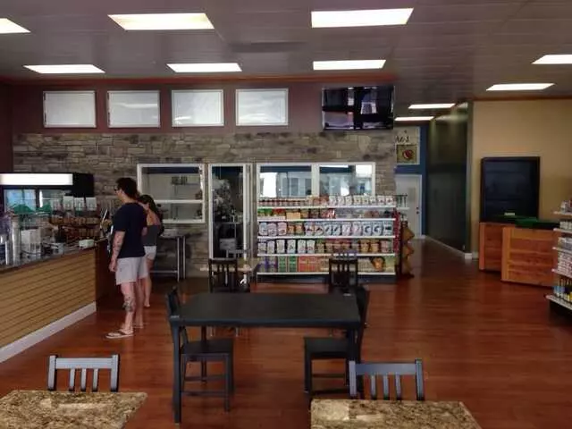 Nature&apos;s Food Market and Juice Bar