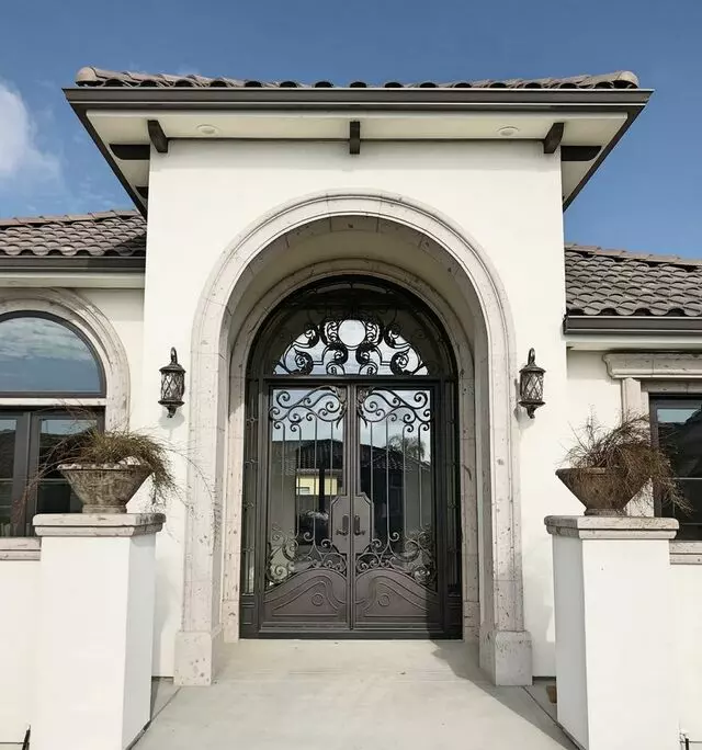 Elegant Entryways