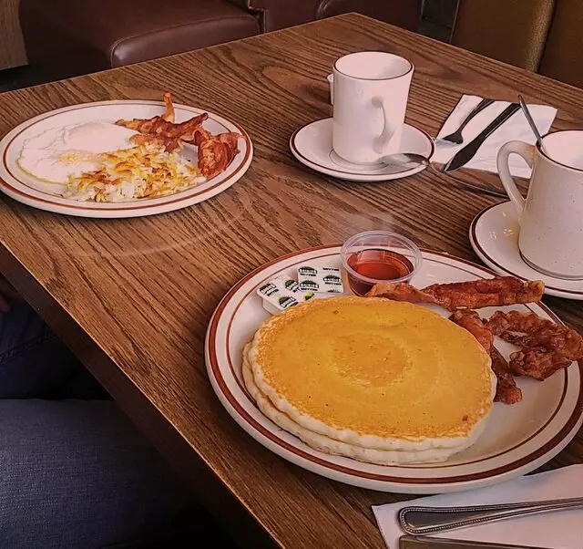 The Junction Diner & Lounge