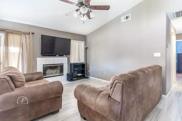 Francisco Martinez - Platinum Real Estate