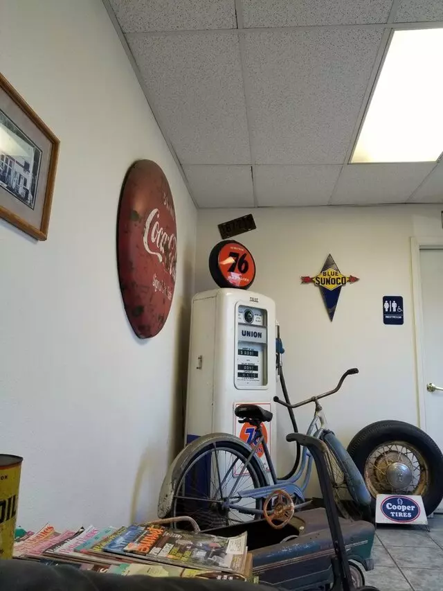 Mark's Automotive
