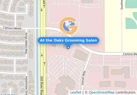 At the Oaks Grooming Salon