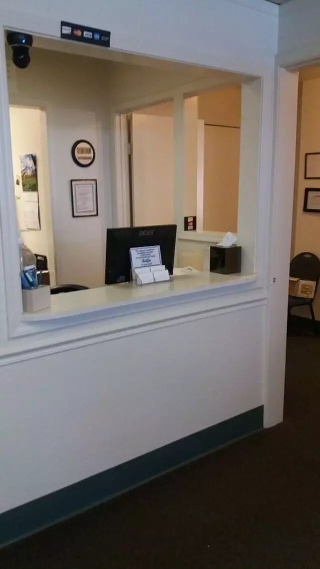 Au Clarence DDS