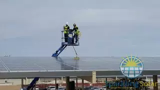 Sparkling Solar Cleaning
