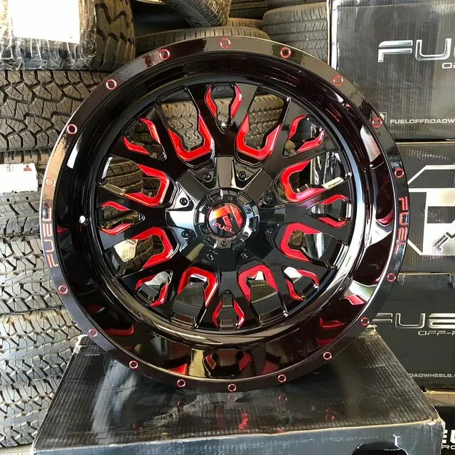 Toro’s Tires & Auto Glass