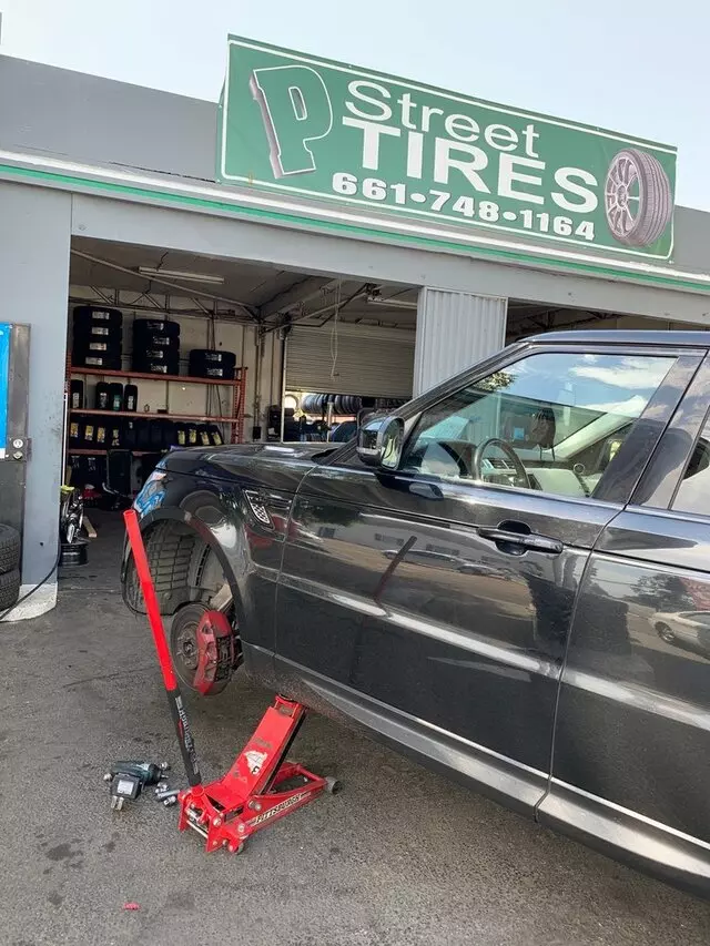 P street tires