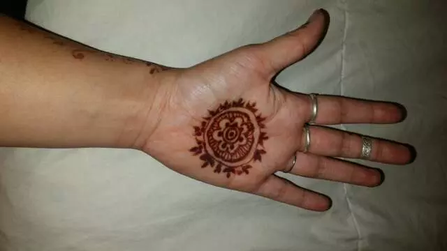 Henna by Fehmida