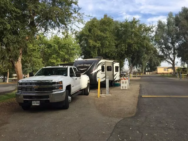Bakersfield RV and Travel Park